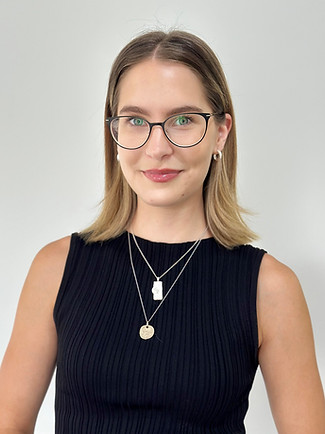 Darcie Photo.jpg