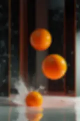 ideen in form von drei orangen bällen schweben in einem raum nach oben