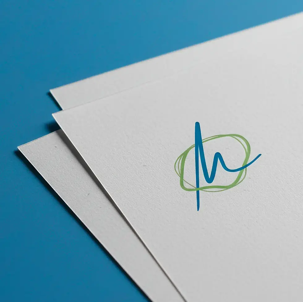 Detailaufnahme der Bildmarke Maria Moitz, gedruckt auf struktutiertem Papier