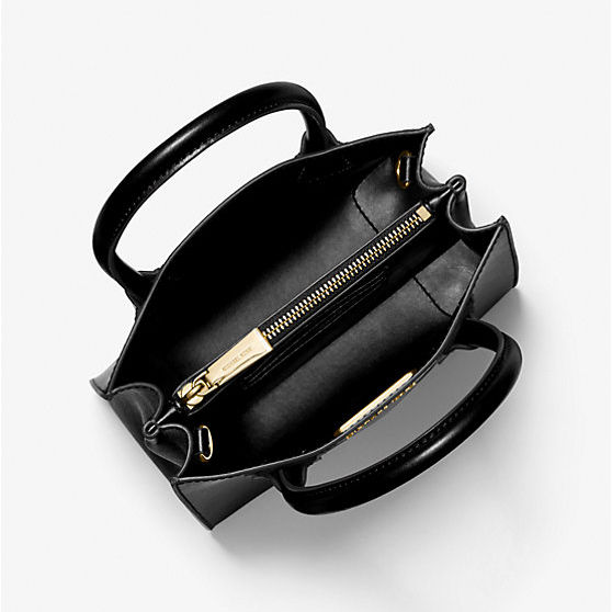 Michael Kors, Bolso Bandolera Mediano de Cuero Granulado Mercer, Negro Guatemala