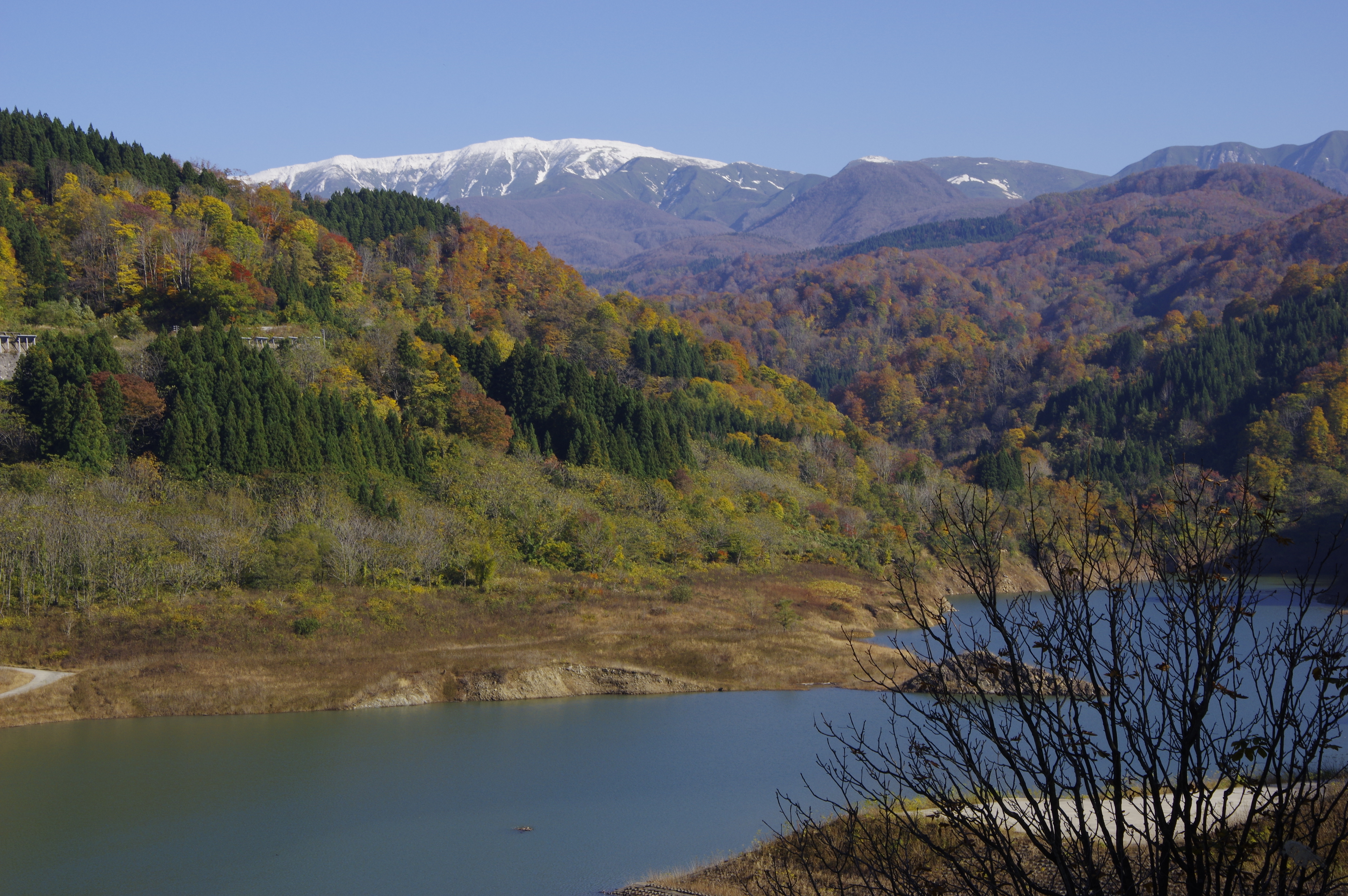 月山