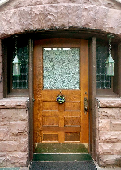 An image of the door to the club entryway.