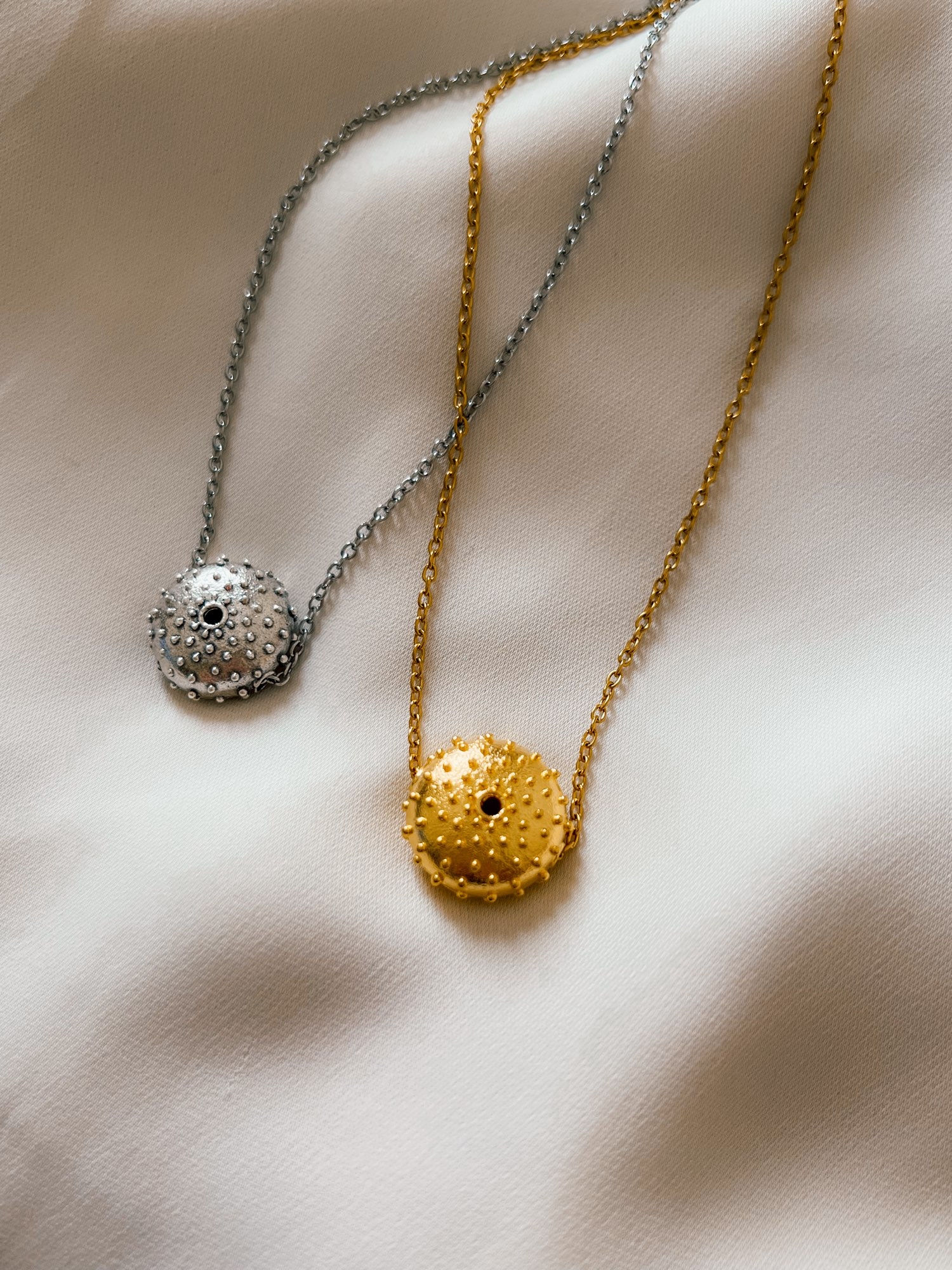Sea urchin chain - silver/gold