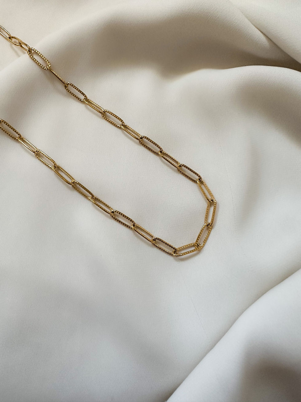 Thumbnail: Dorothea -  Gold/Silver