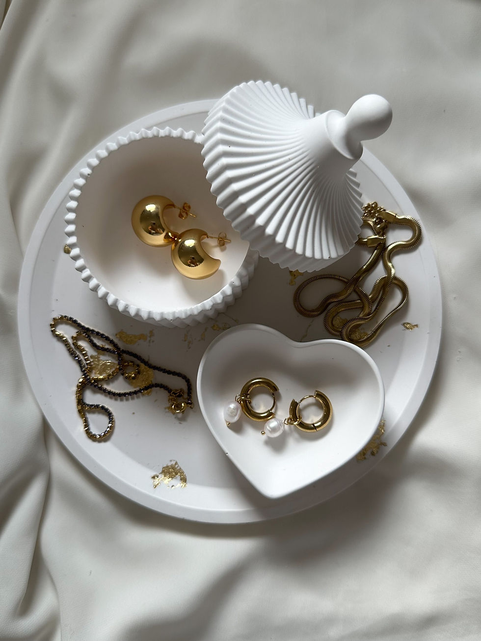 Thumbnail: Circle plate - gold leaf