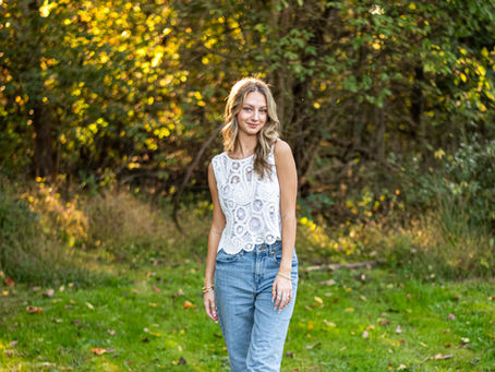 senior photos in upper st. clair at boyce mayview park