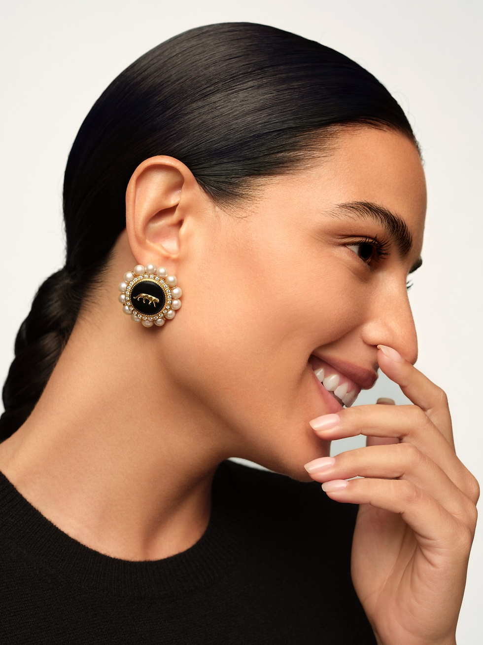 That Sabyasachi feels confident retailing fine jewellery online is a testament to the maturity of India’s luxury consumer. The new-age buyer is comfortable transacting online for everything from art to automobiles. Jewellery, once thought to be inseparable from touch-and-feel, is now entering that same digital confidence zone. Platforms like Tata CLiQ Luxury have invested heavily in authentication, storytelling, and white-glove delivery services—factors that create the trust needed for high-value online transactions.