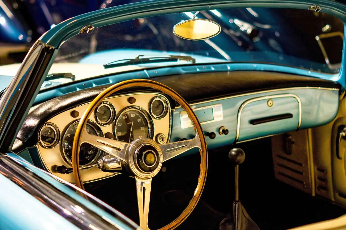 Assicurazioni - linea motor.webp