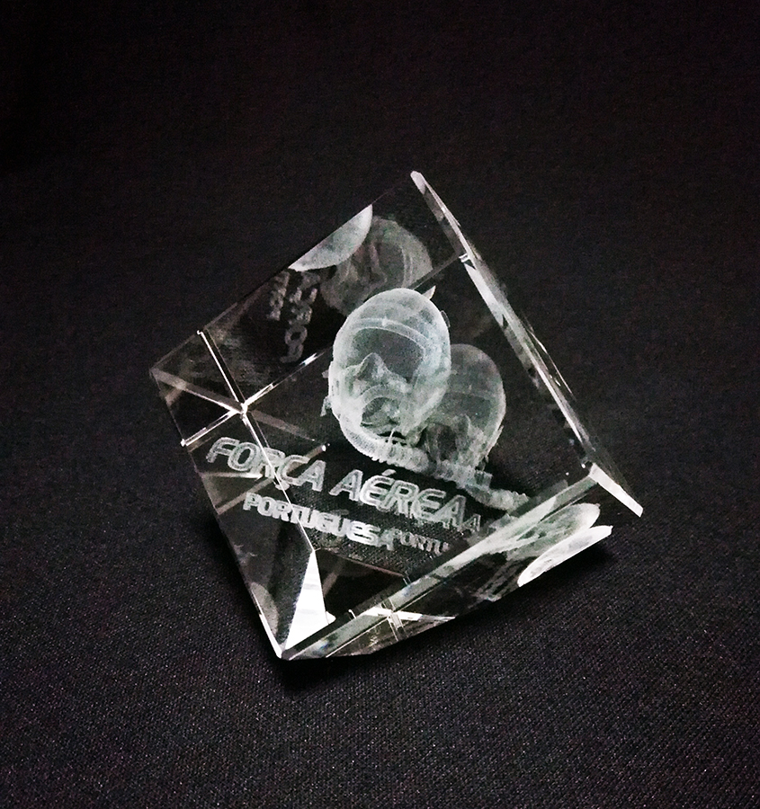 Cubo com Canto Cortado 3D