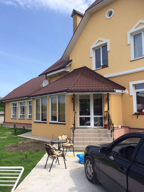 Thumbnail: House in an elite suburb of Kyiv