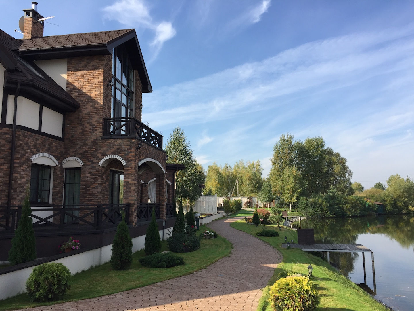 Аренда «Дом с озером и полностью автономной энерго системой»