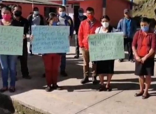 LES QUITAN BOLETO PREMIADO DE LA RIFA DEL AVIÓN A ESCUELA DE LOS REYES.