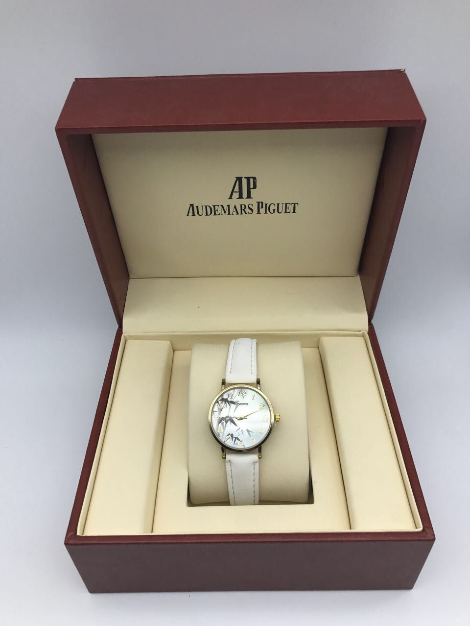 Miniature : montre de paris