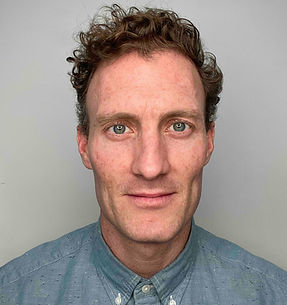 Scott Roslyn_Headshot (1).jpeg