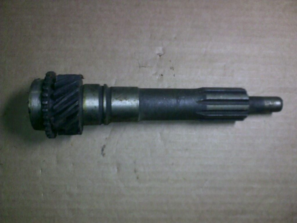 Первичный вал коробки передач ГАЗ-21, М-20, ГАЗ-69 оригинал новый
