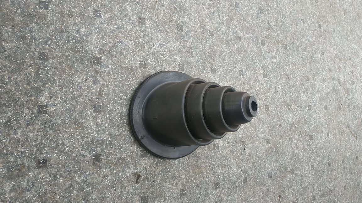 Чехол рычага  коробки передач ГАЗ-31029 "Волга" 5 cтупенчатой.