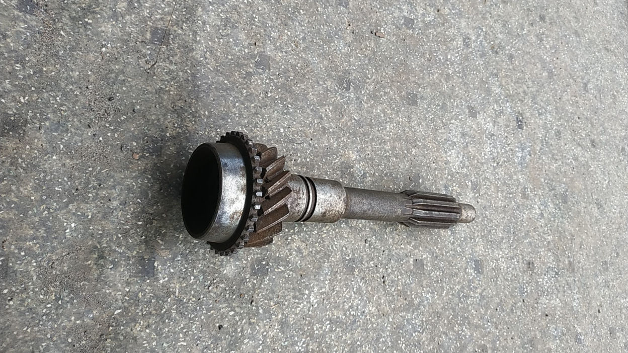 Первичный вал коробки передач ГАЗ 24 СССР новый