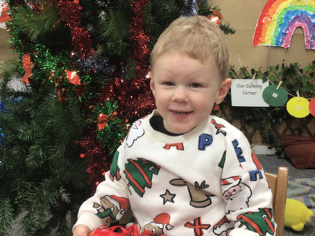 Pre-school- Christmas jumper day/ Santa dash