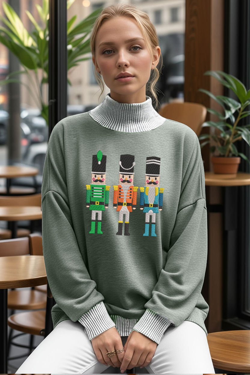FLEECE SWEATSHIRT WITH NUTCRACKER PRINT