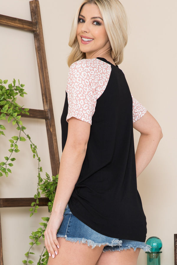 Thumbnail: SHORT SLEEVE SOLID TOP WITH ANIMAL PRINTS SLEEVES