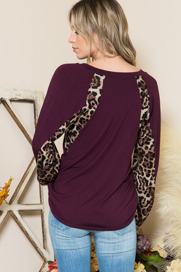 Thumbnail: SOLID V-NECK TUNIC TOP WITH ANIMAL CONTRAST
