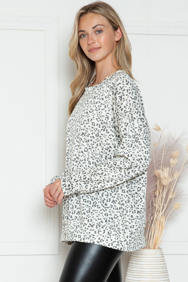 Thumbnail: ANIMAL PRINT OVERSIZED SWEATSHIRT