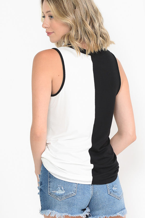 Thumbnail: COLOR BLOCK V-NECK SLEEVELESS TOP WITH POCKET