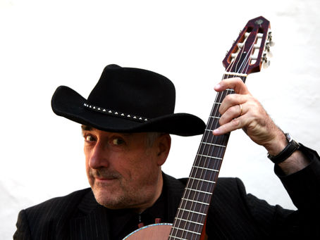 Improvisation on six strings