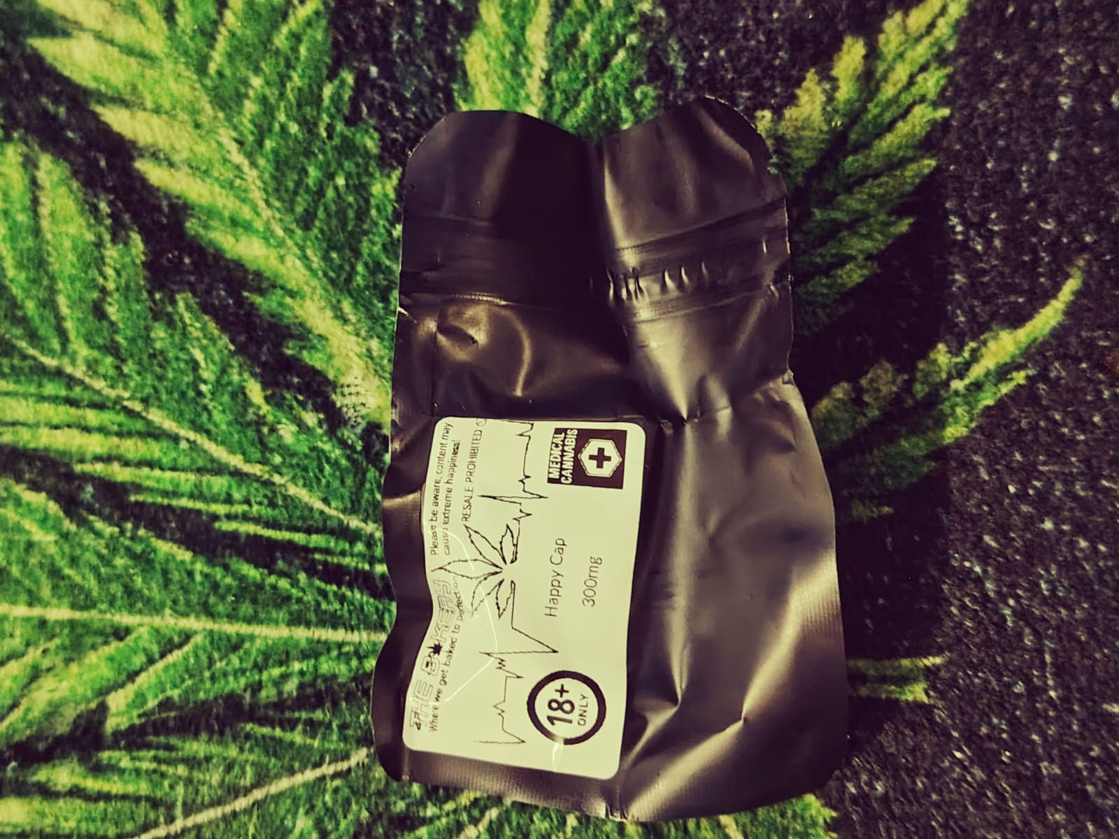 THC Caps - 300mg Happy Cap