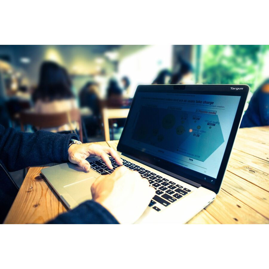 縮圖：Targus Magnetic Privacy Screen for 15.4" MacBook 2016 - TAA Compliant