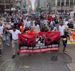 Hundreds of Illegal Immigrants Block Times Square, Demanding Abolition of ICE