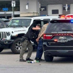 😳 Mass Stabbing at Walmart Today?! What Is Even Going On?!