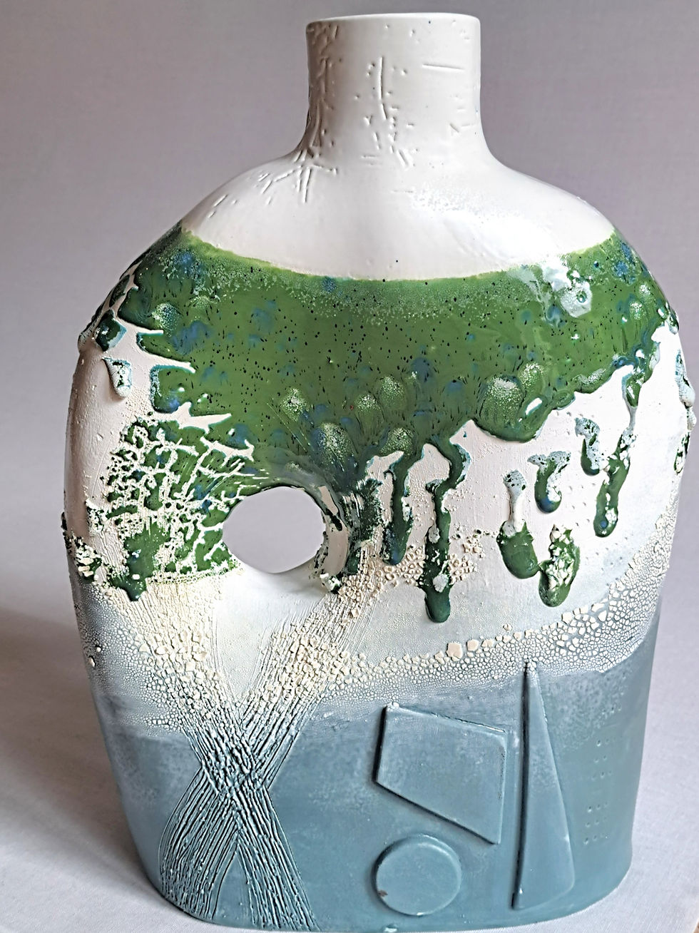 Thumbnail: Land and Sea sculpture vase (34x26x15cm)