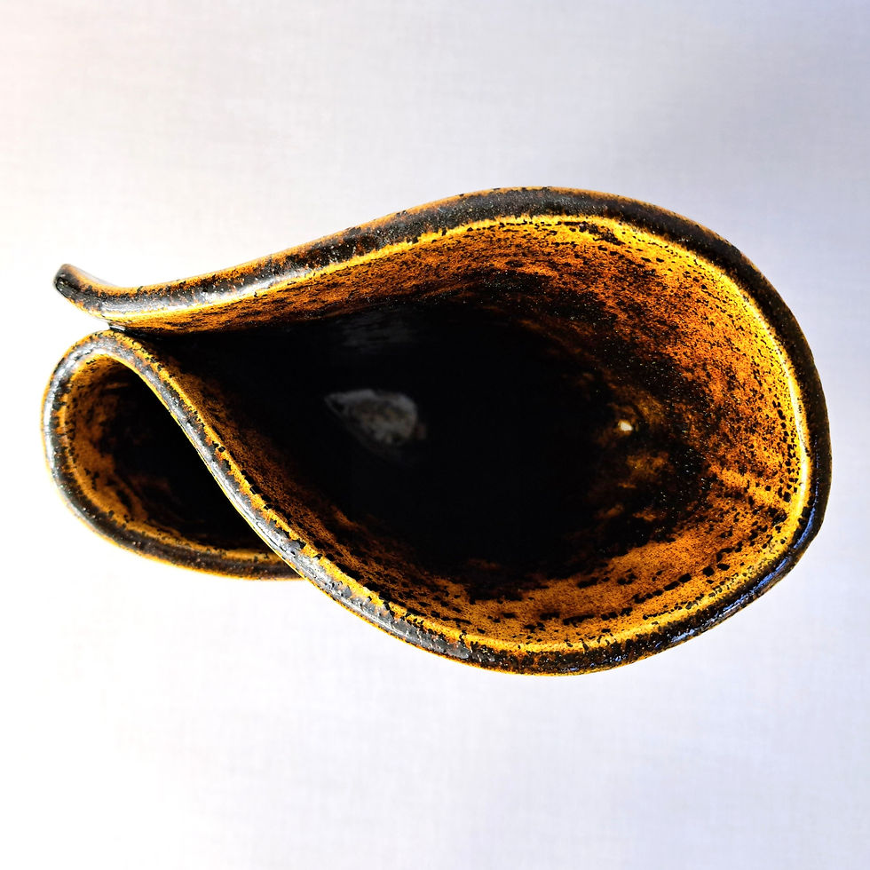 Thumbnail: Amber Sparks and Midas Gold sculpture (23.5x16x9cm)