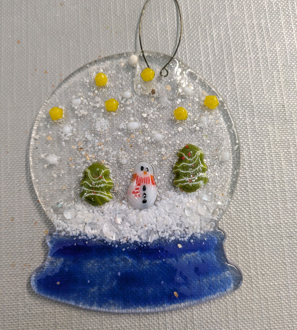 Lighthouse Christmas snowglobe