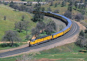 Tehachapi - UP6936 on Loop-el-min.jpg
