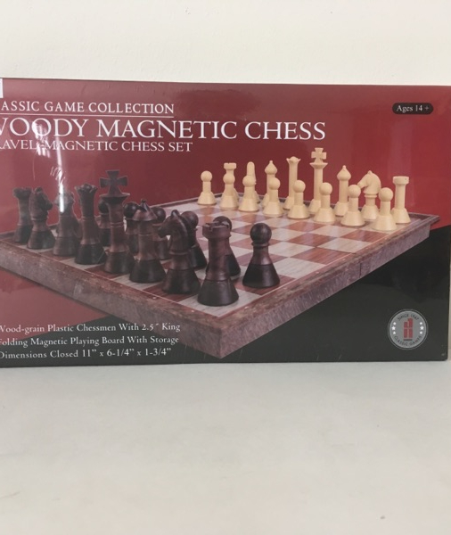 Classic Game Collection Woody Magnetic Travel Chess Set
