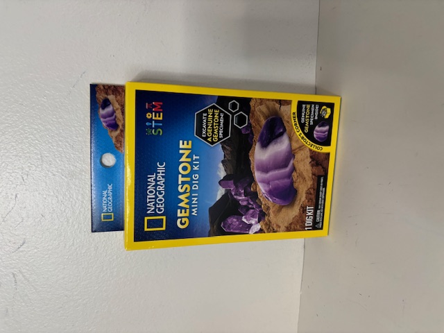 Bluemarble National Geographic Gemstone Mini Dig Kit UPC #816448029585