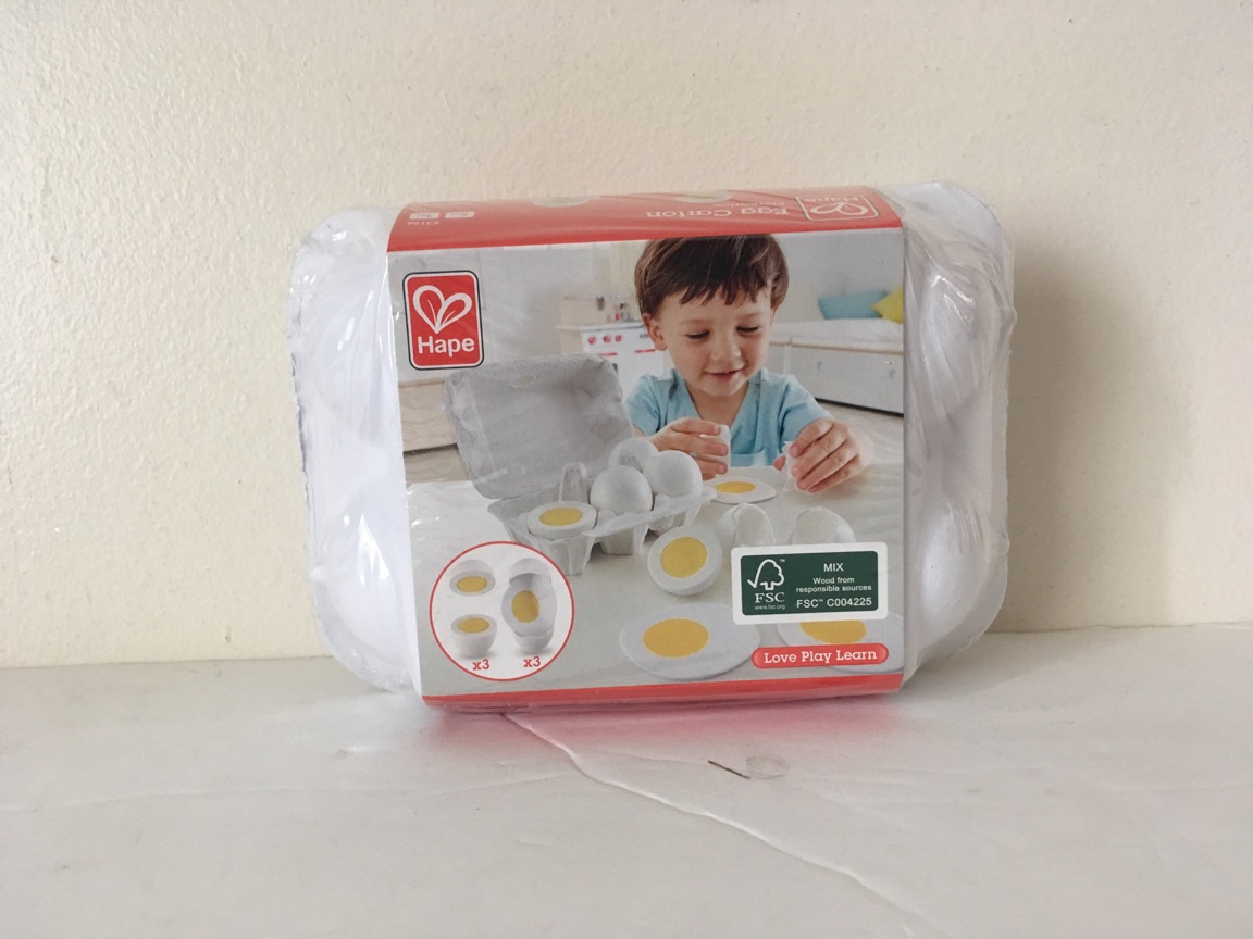 Hape Egg Carton with Eggs UPC #6943478024113