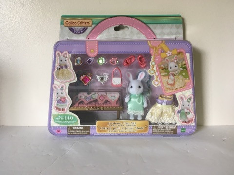 Sylvanian Families Calico Critters Hopscotch Rabbit Family Celebration 35th Set