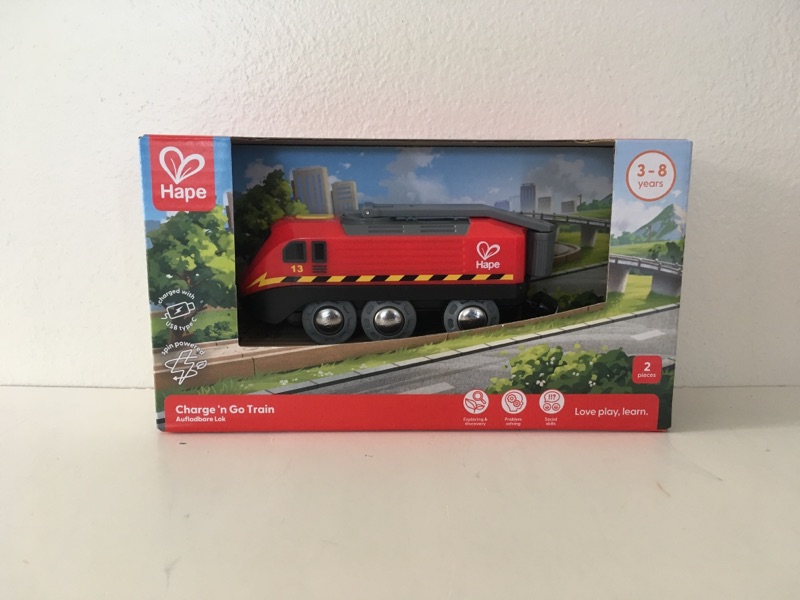 Hape Charge 'n Go Train UPC #6943478021693