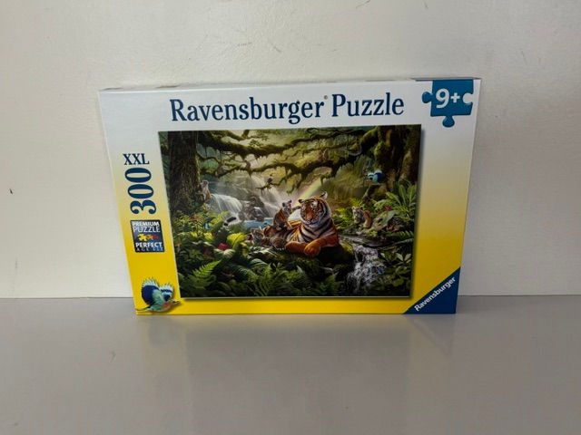 Ravensburger Jungle Wildlife Wonders Puzzle UPC #4005555040552