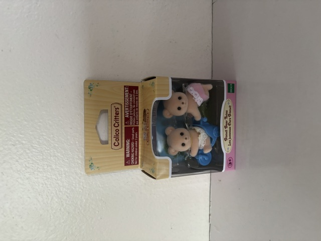 Epoch Calico Critters Biscuit Bear Twins UPC #020373222762