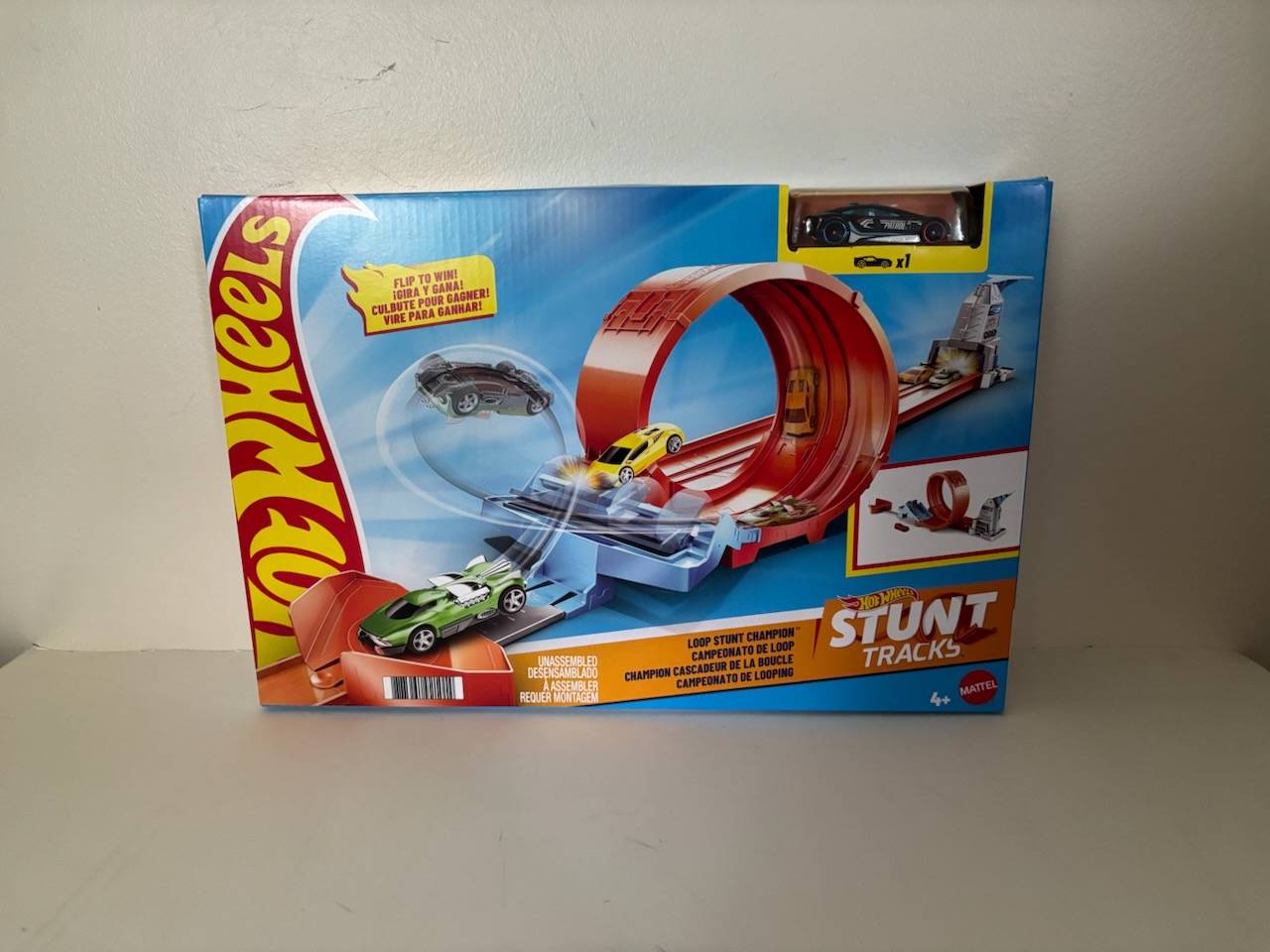 Hot Wheels Loop Stunt Champion Set #GTV13 UPC #887961921014