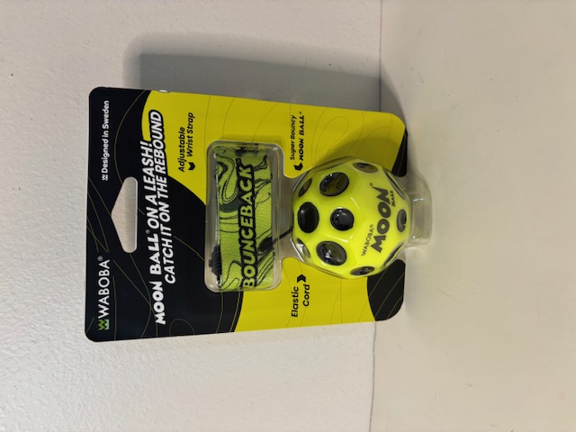 Waboba Moon Ball on a Leash UPC #840001933002