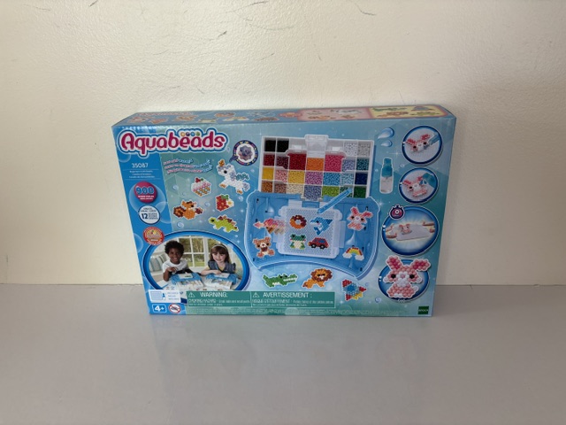 Aquabeads Beginners Craft Studio Set UPC #5054131350874