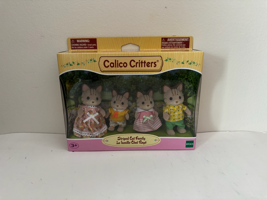 Calico Critters Striped Cat Family UPC #020373223073