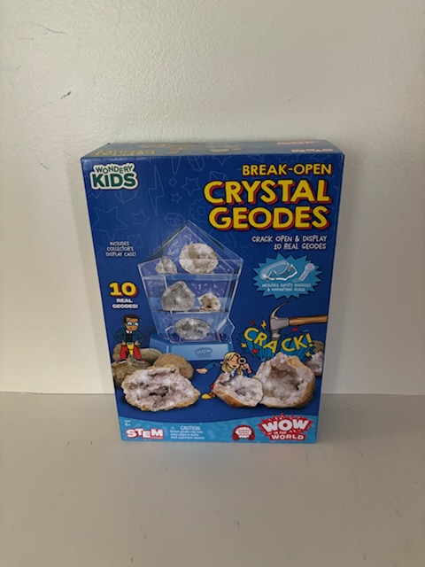 Thames & Kosmos Break Open Crystal Geodes UPC #814743018594