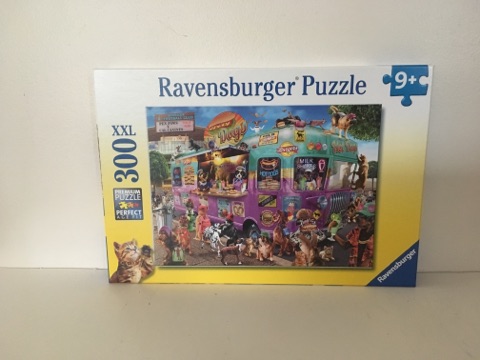 Ravensburger Hot Diggity Dogs Puzzle UPC #4005556134168