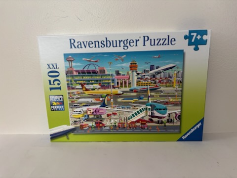 Ravensburger Airport Central Puzzle UPC #4005555041344